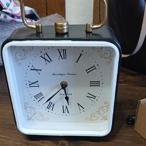 Desk Clock Metal Desk Clock, Retro Bedroom Table Vintage Analog Alarm Clock